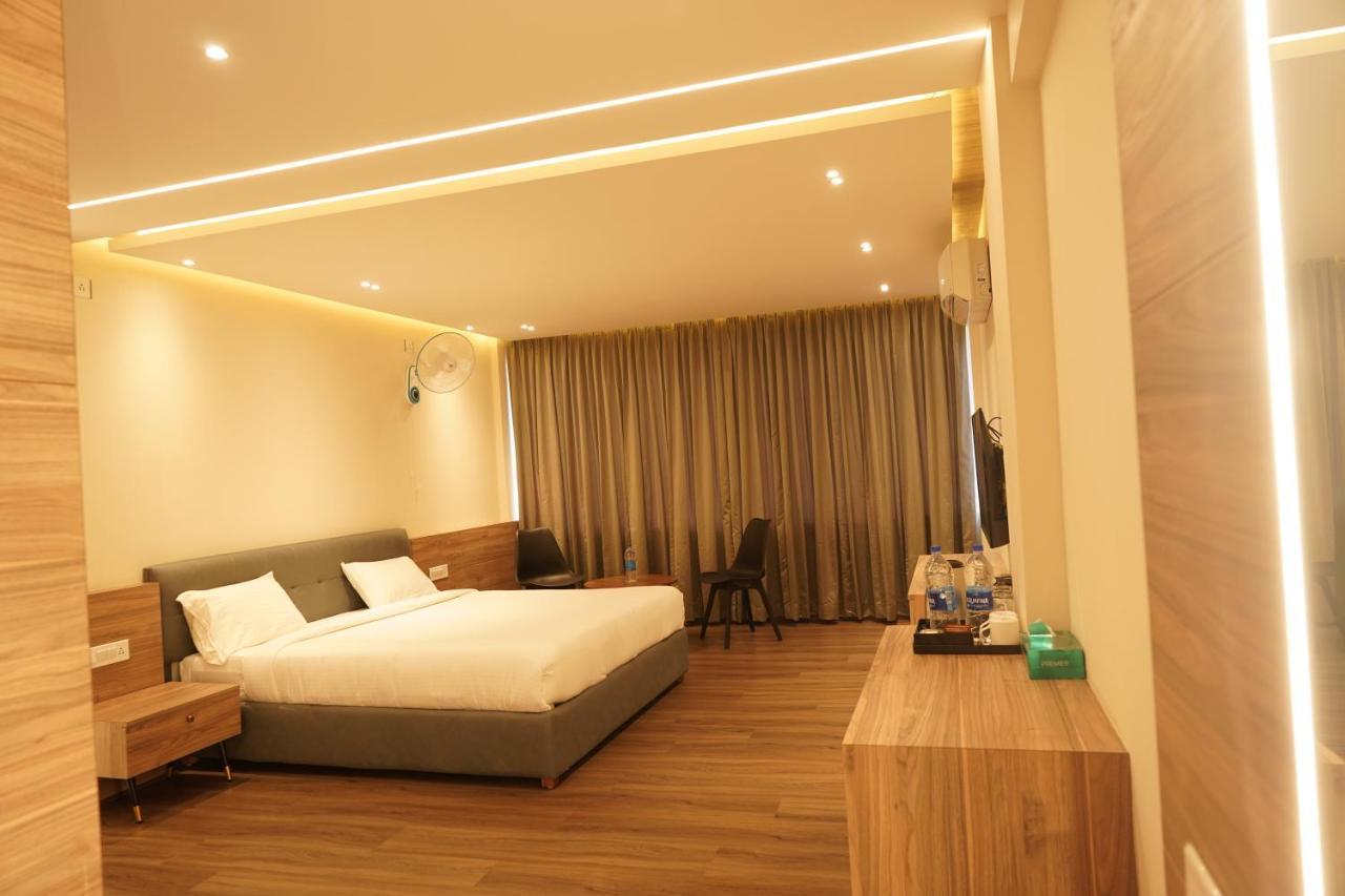 Hotel Bekal International Kasaragod Ngoại thất bức ảnh