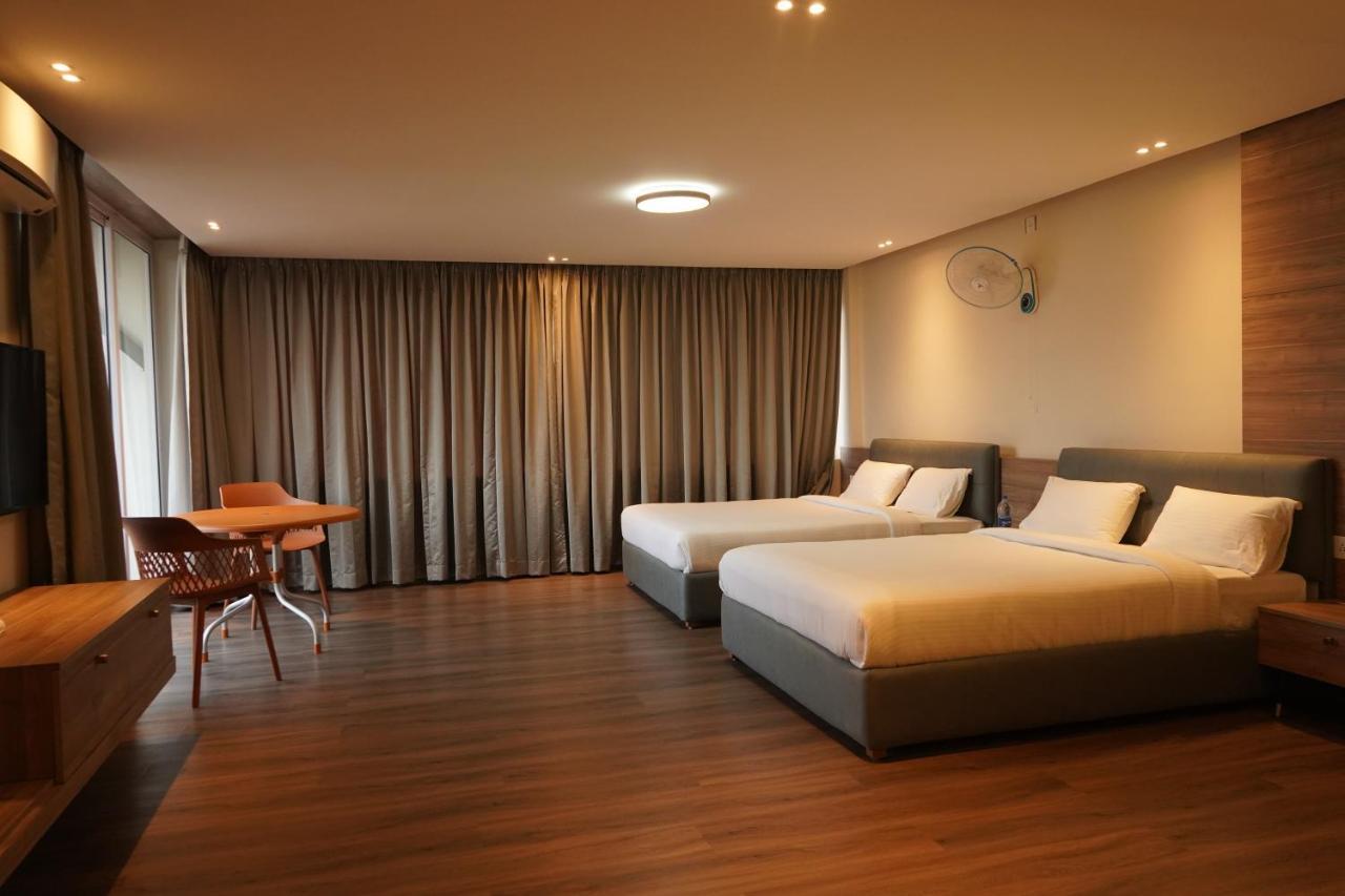 Hotel Bekal International Kasaragod Ngoại thất bức ảnh