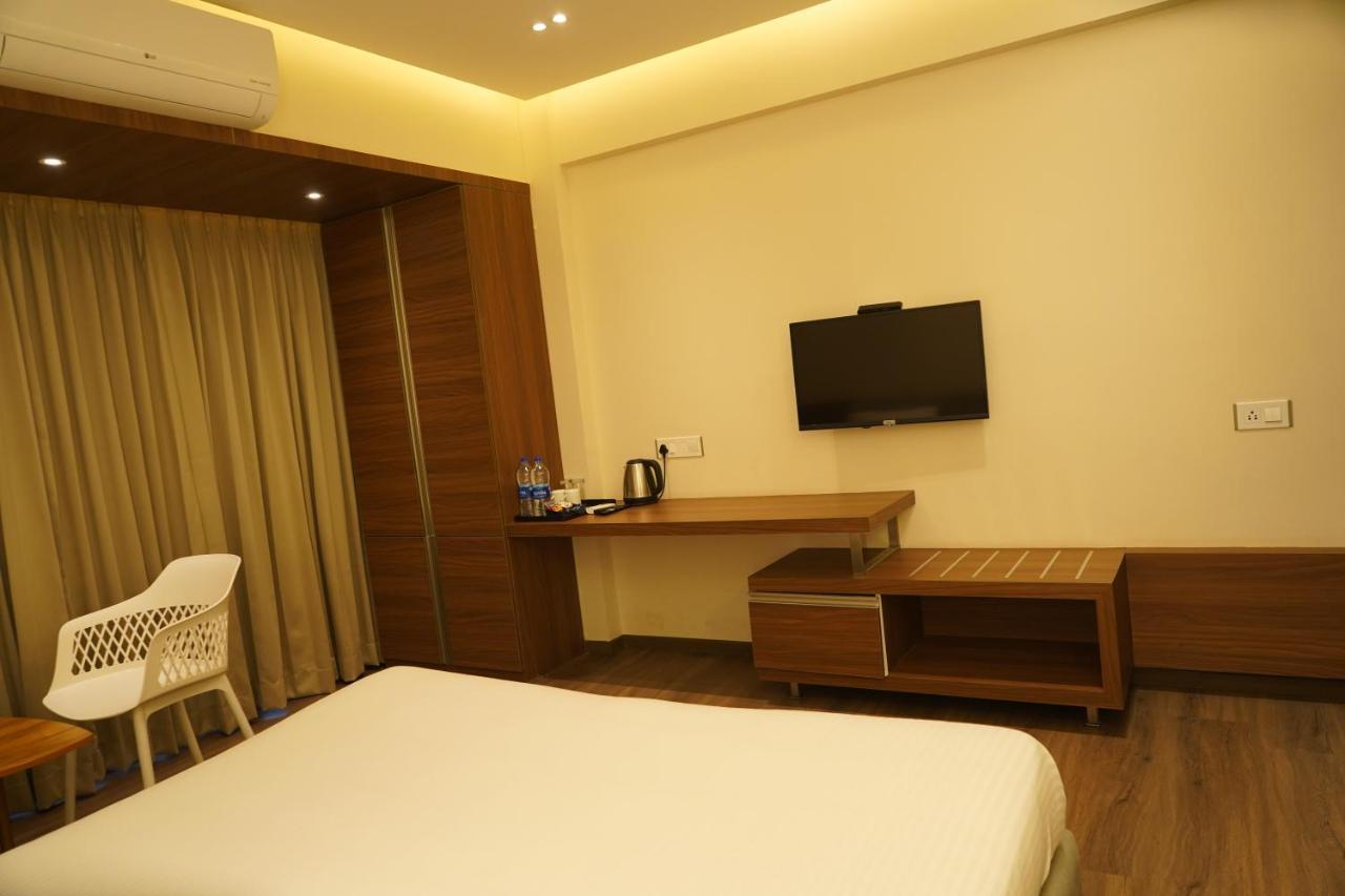 Hotel Bekal International Kasaragod Ngoại thất bức ảnh