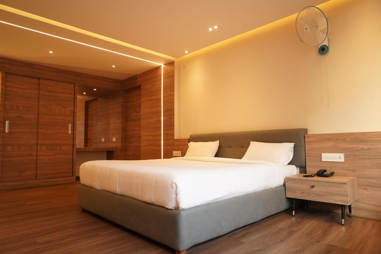 Hotel Bekal International Kasaragod Ngoại thất bức ảnh