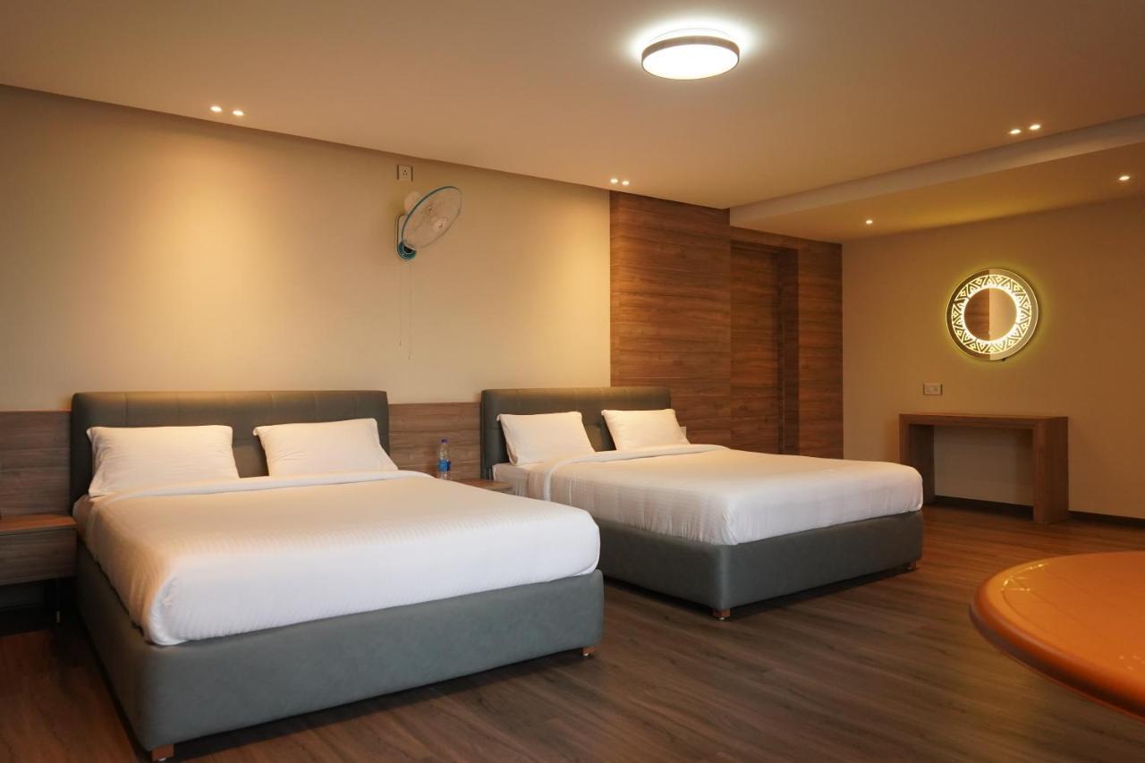 Hotel Bekal International Kasaragod Ngoại thất bức ảnh