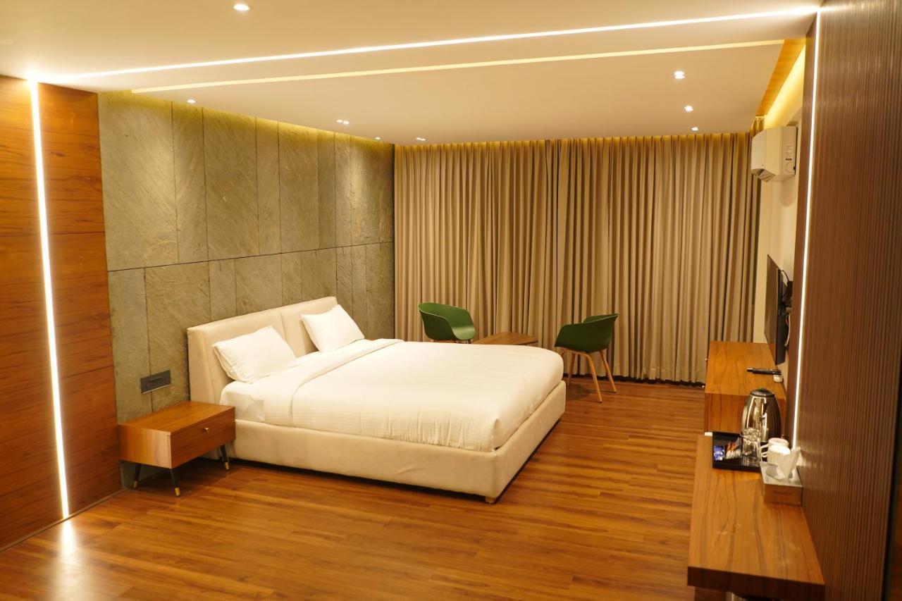 Hotel Bekal International Kasaragod Ngoại thất bức ảnh