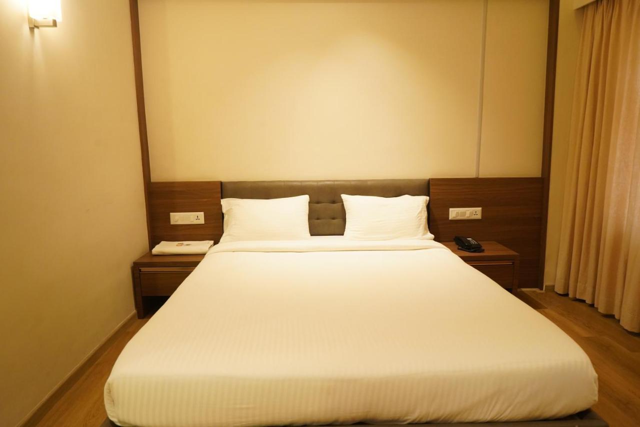 Hotel Bekal International Kasaragod Ngoại thất bức ảnh